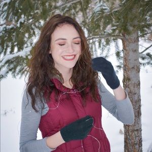 Meet your Posher, Mikaela